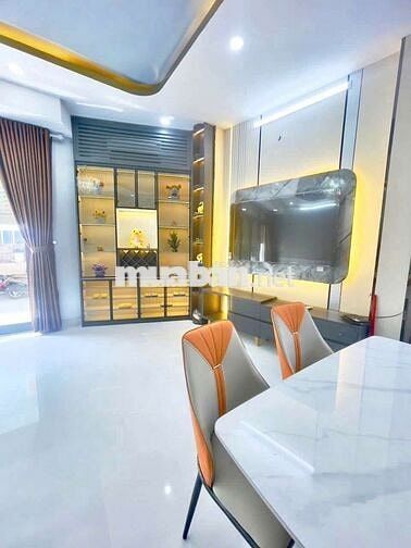 Cần bán nhà đường xe hơi gần Phú Mỹ Hưng quận 7