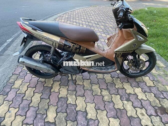 Yamaha No4 màu Vàng đồng