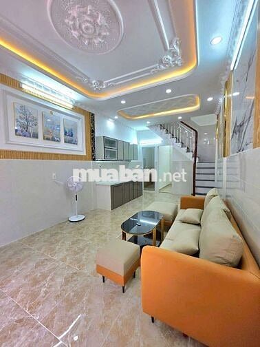 Cần bán nhà Đang ở nhà đẹp vào ở liền gần Phú Mỹ Hưng quận 7