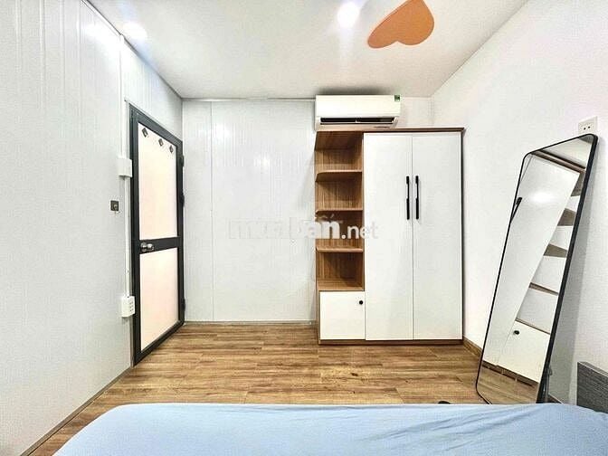 Cho Thuê 2PN Balcon 50m2 5ng5xe Ngay Cầu Vượt 3/2 ĐH Kinh Tế UEH Q10