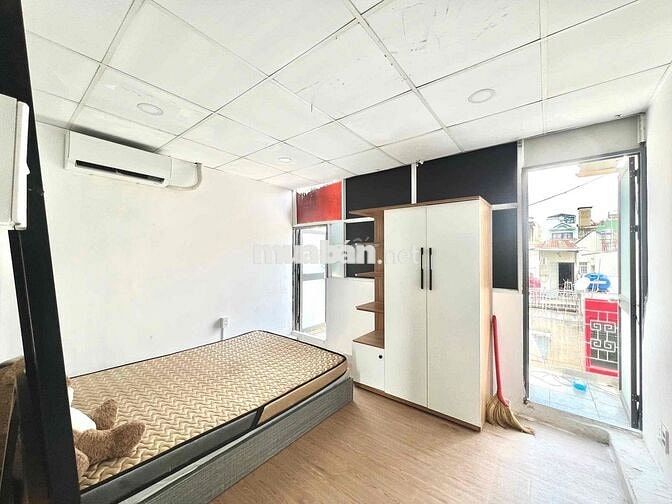 Cho Thuê 2PN Balcon 50m2 5ng5xe Ngay Cầu Vượt 3/2 ĐH Kinh Tế UEH Q10