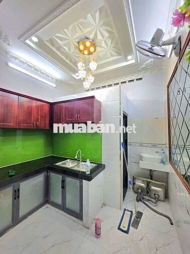 Cần bán nhà đường trước nhà 4 m nhà có sổ hồng