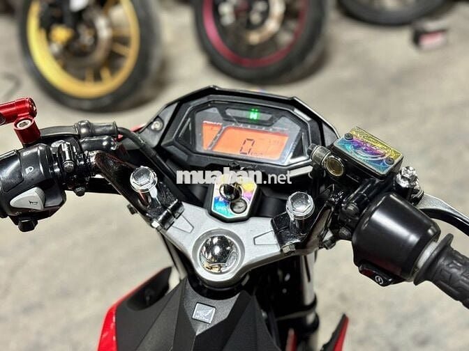 XE MÁYTHANH TÙNG_SONIC 150 ĐỎ TRẮNG LƯỚT BAO ZIN