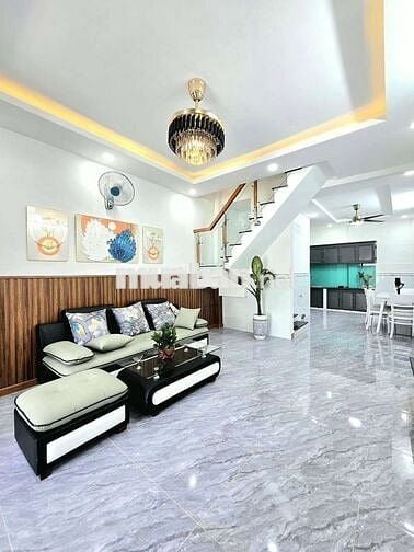 Bán nhà mặt tiền hẻm 4m gần đường lộ lớn