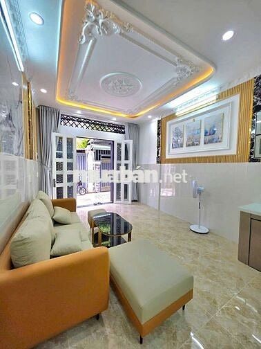 Cần bán nhà Đang ở nhà đẹp vào ở liền gần Phú Mỹ Hưng quận 7