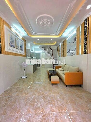 Cần bán nhà Đang ở nhà đẹp vào ở liền gần Phú Mỹ Hưng quận 7