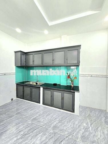 Bán nhà mặt tiền hẻm 4m gần đường lộ lớn