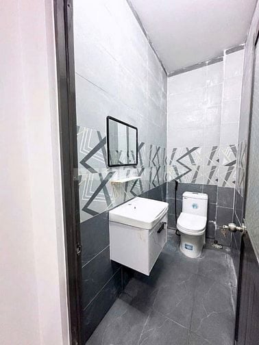 Cô Tám gửi bán nhanh căn nhà Huỳnh Thiện Lộc-Tân Phú 50m2 cho thuê / ở