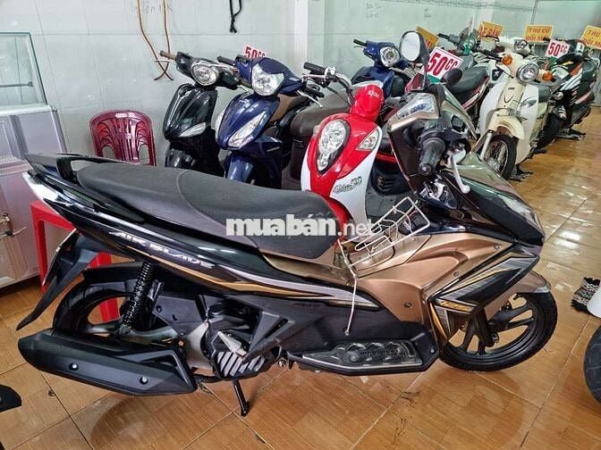 Honda Air Blade Đen vàng đồng 27087 km