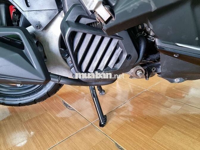 Honda Air Blade Đen vàng đồng 27087 km