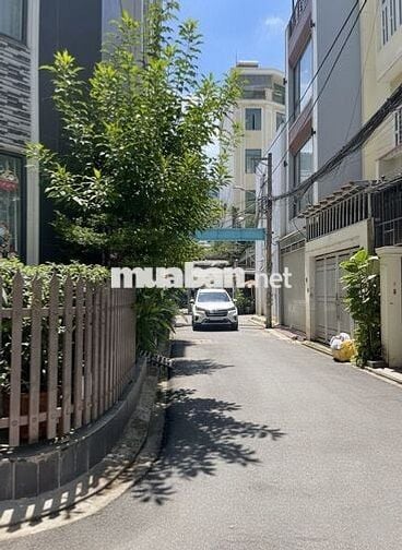 HXH 5m Bạch Đằng gần cổng Sân bay 3 tầng 4PN ngang 5.6m chỉ 12 tỷ hơn