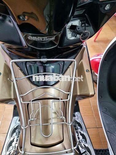 Honda Air Blade Đen vàng đồng 27087 km