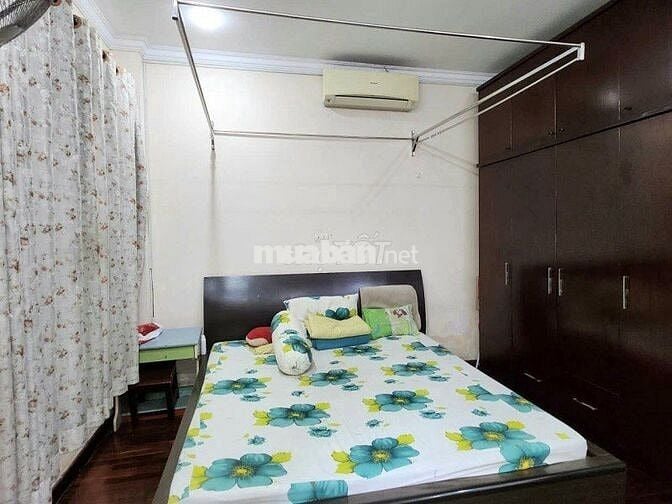 HXH 5m Bạch Đằng gần cổng Sân bay 3 tầng 4PN ngang 5.6m chỉ 12 tỷ hơn