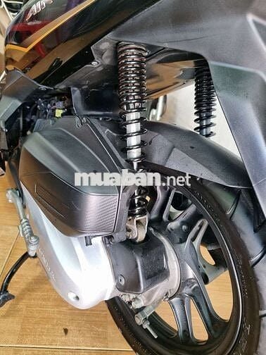 Honda Air Blade Đen vàng đồng 27087 km