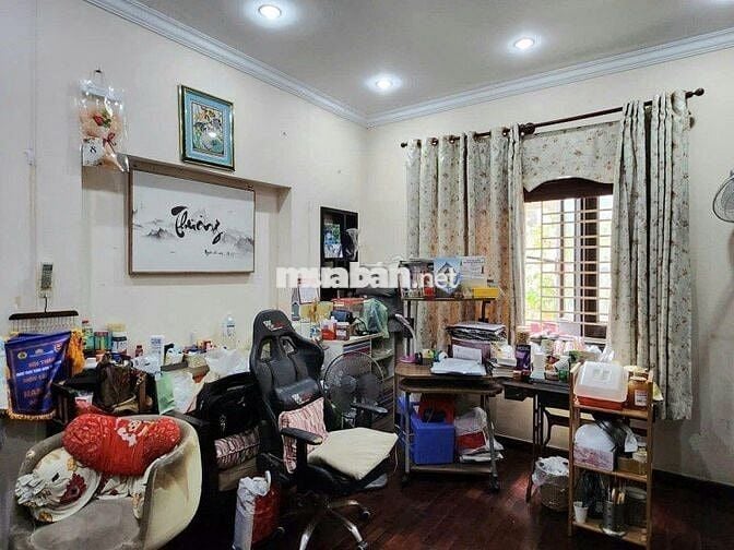 HXH 5m Bạch Đằng gần cổng Sân bay 3 tầng 4PN ngang 5.6m chỉ 12 tỷ hơn