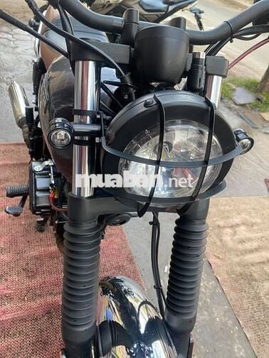 Brixton 150 biển số tp