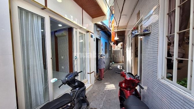 Bán nhà 1trệt, 1lầu, Hẻm Chánh Hưng, P10, Q8. Ngang 3,5m x Dài 10m.