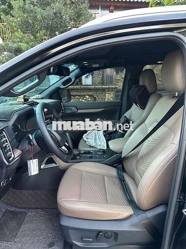 Ford Everest 2022 Titanium Plus 4x4 58000 km Đen