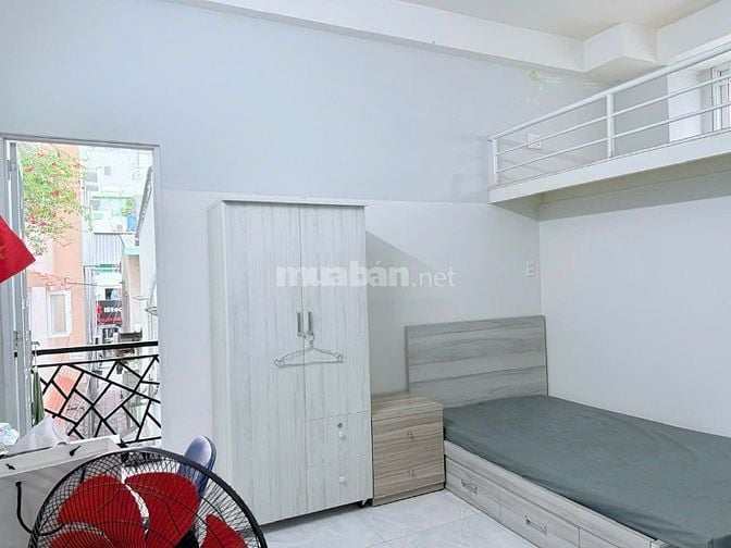 Cần bán CHDV đang kinh doanh 70 triệu / tháng ở Quận 10. 