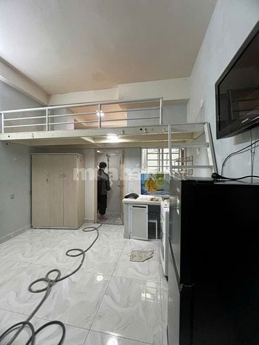 Cần bán CHDV đang kinh doanh 70 triệu / tháng ở Quận 10. 