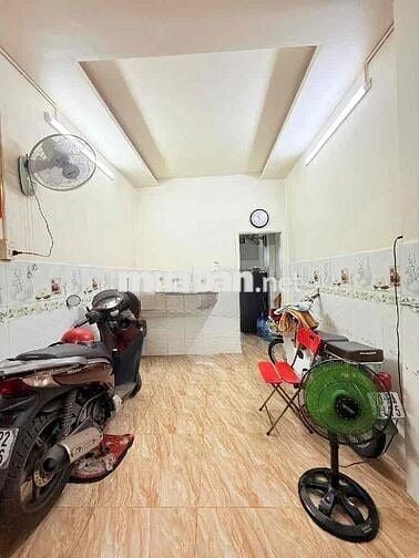 2.39 tỷ có nhà Bình Tân, dt 19m2, sổ riêng, ngay Ngã tư 4 xã