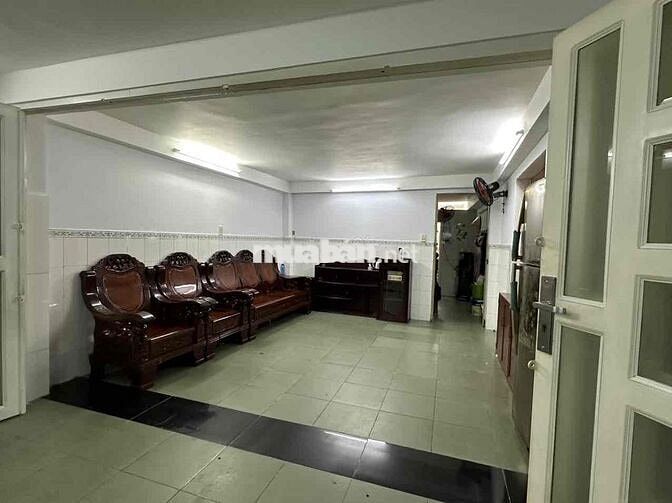 Cho thuê nhà mặt tiền nguyên căn mặt tiền đường Hưng Phú , Quận 8 cũ !