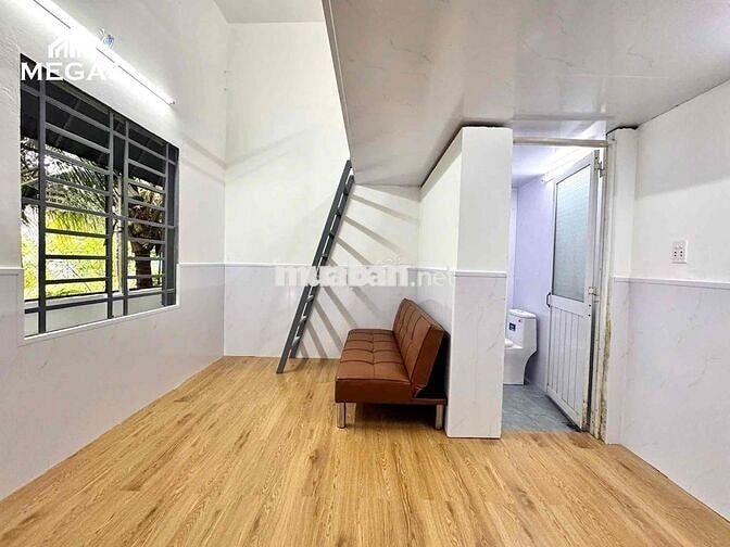 DUPLEX 2TR5 NGAY ĐẠI HỌC NGUYỄN TẤT THÀNH