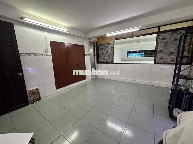 Cho thuê nhà mặt tiền nguyên căn mặt tiền đường Hưng Phú , Quận 8 cũ !