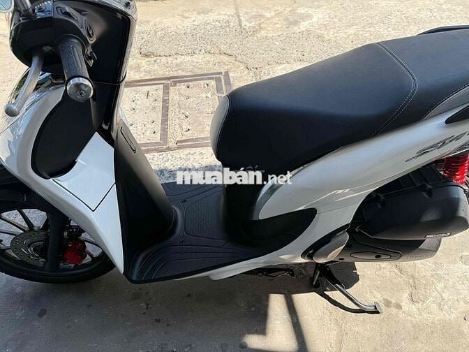 Honda SH Mode 2021 ABS Trắng đen