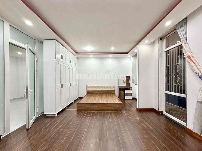 Chung cư mini Full nội thất Ban công lớn  ngay Vòng Xoay Trung Sơn