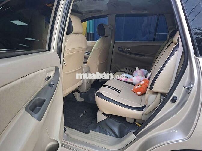 chính chủ cà vẹt bán inova 2015 số sàn.bstphcm