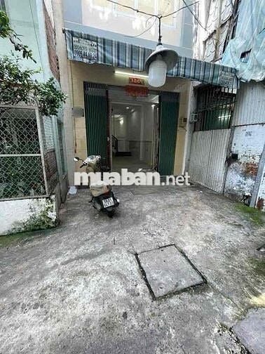 thuê Q11-P1, phú thọ nở hậu, 49m2, 1trệt2lầu, 2thượng, 4PN, giá rẻ