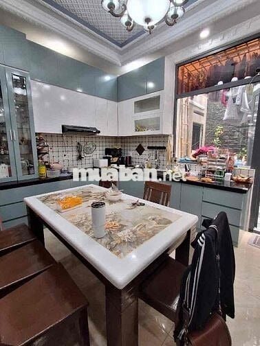 KHU VIP NHÀ PHỐ 4 TẦNG ĐƯỜNG NHỰA XE TẢI CHỈ 6.890T