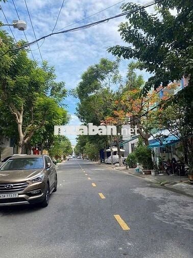 Giá siêu sập hầm còn 7 tỷ 9Nhà 3,5 Mê Kẹp cổng, Đường Dương văn An