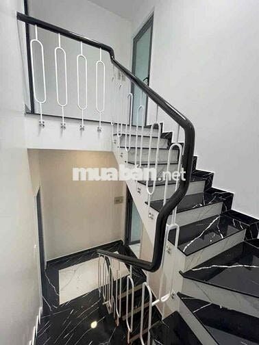 NHÀ 5 TẦNG FULL NỘI THẤT HXH HOÀN CÔNG CHUẨN CHỈ 6.1T NHÀ BÈ