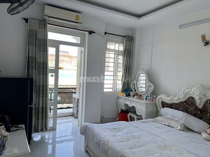 Bán nhà 5 tầng Hxh 8m Trương Phước Phan gara oto chỉ 7.7 tỷ