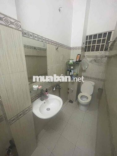 phòng trọ trong nhà nguyên căn 25m2 170 trần thị trọng phường 15 TB