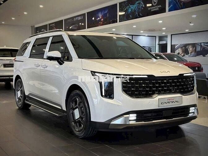 Kia Carnival 1.6T HEV (2 Ghế VIP) Giảm 80 TRIỆU