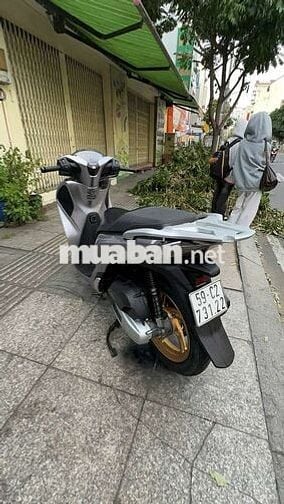 Honda SH 150i 2018 mới 90% Bstp chính chủ