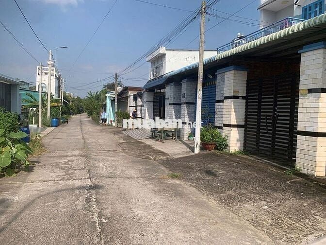 Bán Nhà Hoàn Công Mới 100% 1 trệt 1 lầu đường số 16 XÃ CỦ CHI TPHCM