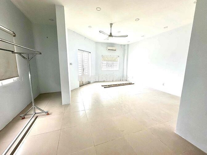 Cho thuê phòng 104 Cao Lỗ P4 Q8  Lh: ***     giờ giấc tự do  ,