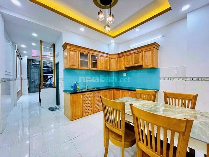 Nhà 57.6m² Lạc Long Quân, Q11 giá 2 tỷ 950. Xây 1 trệt 1 lầu, hẻm 5m