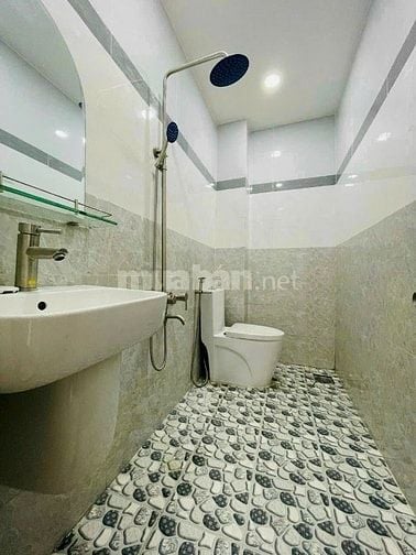 Nhà 57.6m² Lạc Long Quân, Q11 giá 2 tỷ 950. Xây 1 trệt 1 lầu, hẻm 5m