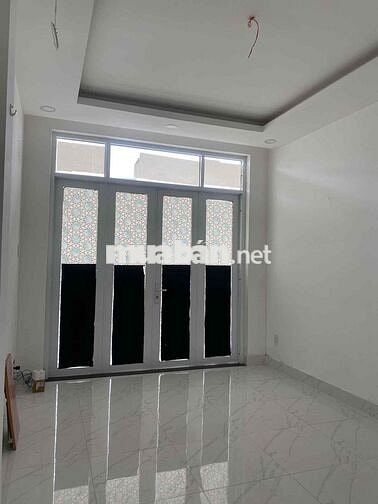 phòng rộng sạch sẽ , ưu tiên học sinh , sinh viên