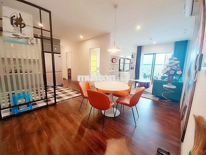 Bán căn hộ Viva Riverside - Võ Văn Kiệt - 3PN 108m2 - tầng cao thoáng