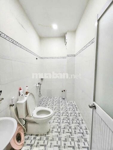 Cho thuê nhà Hẻm xe hơi 2PN 2WC - KDC Hồng Long, Hiệp Bình Phước