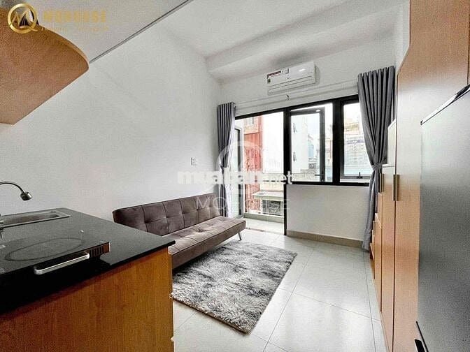 CHDV BAN CÔNG DUPLEX CAO CẤP GẦN NÚT GIAO ÂU CƠ VÀ LAC LONG QUÂN