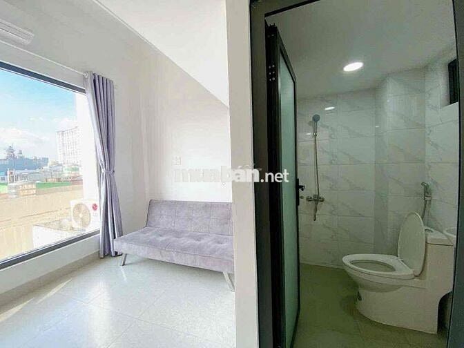 CHDV BAN CÔNG DUPLEX CAO CẤP GẦN NÚT GIAO ÂU CƠ VÀ LAC LONG QUÂN