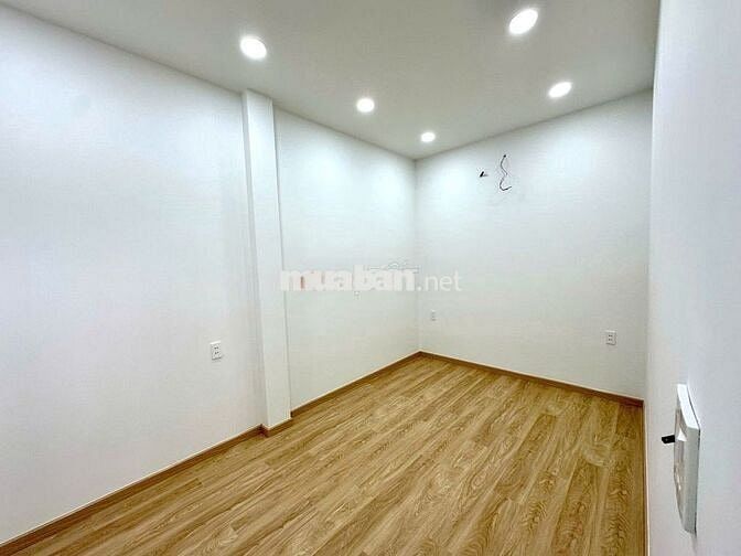 CHO THUÊ NHÀ MTKD NGÃ TƯ LÊ QUANG ĐỊNH-NGUYỄN VĂN ĐẬU CHỈ 28 TRIỆU