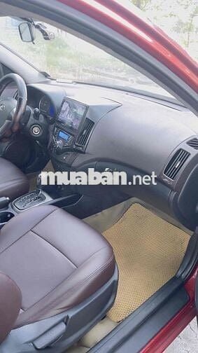 Hyundai i30 CW 2011 Đỏ